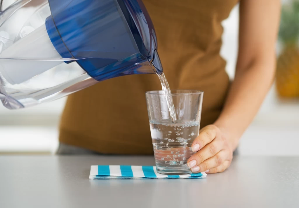 Dobra, przefiltrowana woda o odpowiedniej temperaturze ma znaczący wpływ na jakość, smak oraz aromat przygotowywanej kawy.